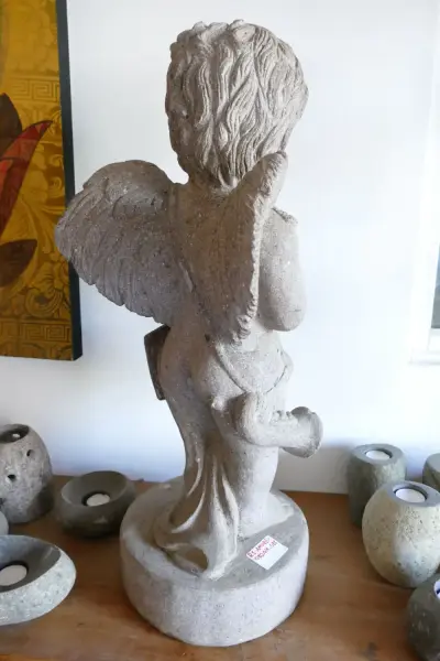 Product image 4 of the product “Amore winged, 80cm height, riverstone, handcrafted ”